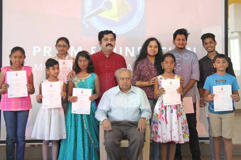 Mahesh Mahadev during Certificate distribution to Western Music Student